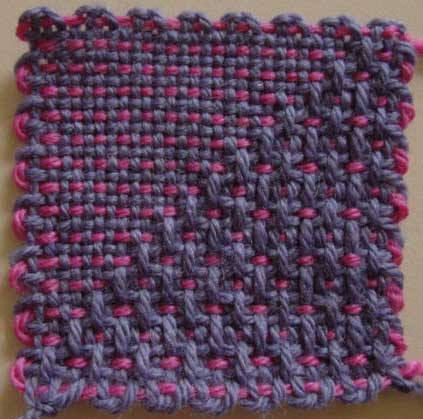 Weavette square with diagonal triangle weave