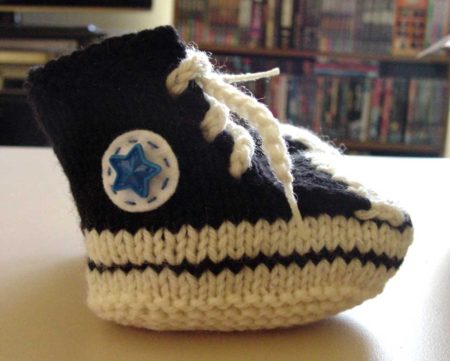 Converse baby booties