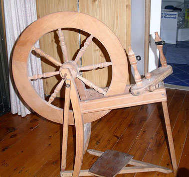 Traditional Spinning Wheel