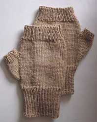 Fingerless mitts knit with fingering or sock weight yarn