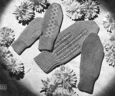 Vintage mittens with ebroidery