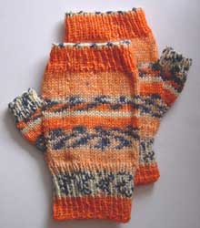 Fingerless mitts knit with fingering or sock weight yarn