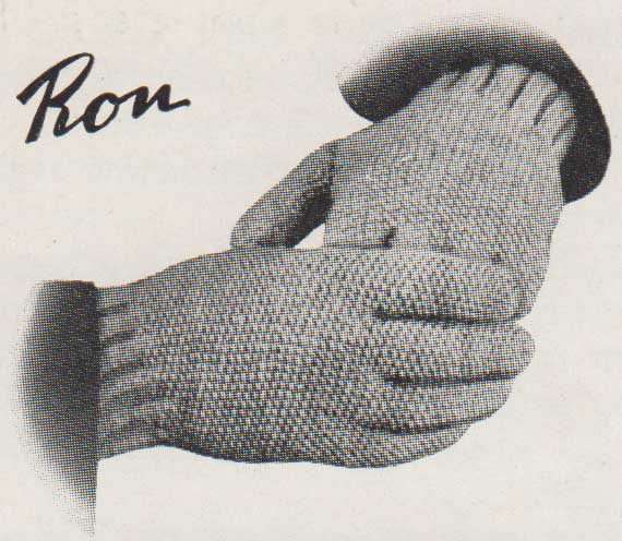 Ron. Textured gloves fo rmen knit flat on two needles