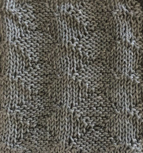 Knit/purl diamonds swatch